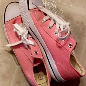 Pink Airwalk Sneakers!